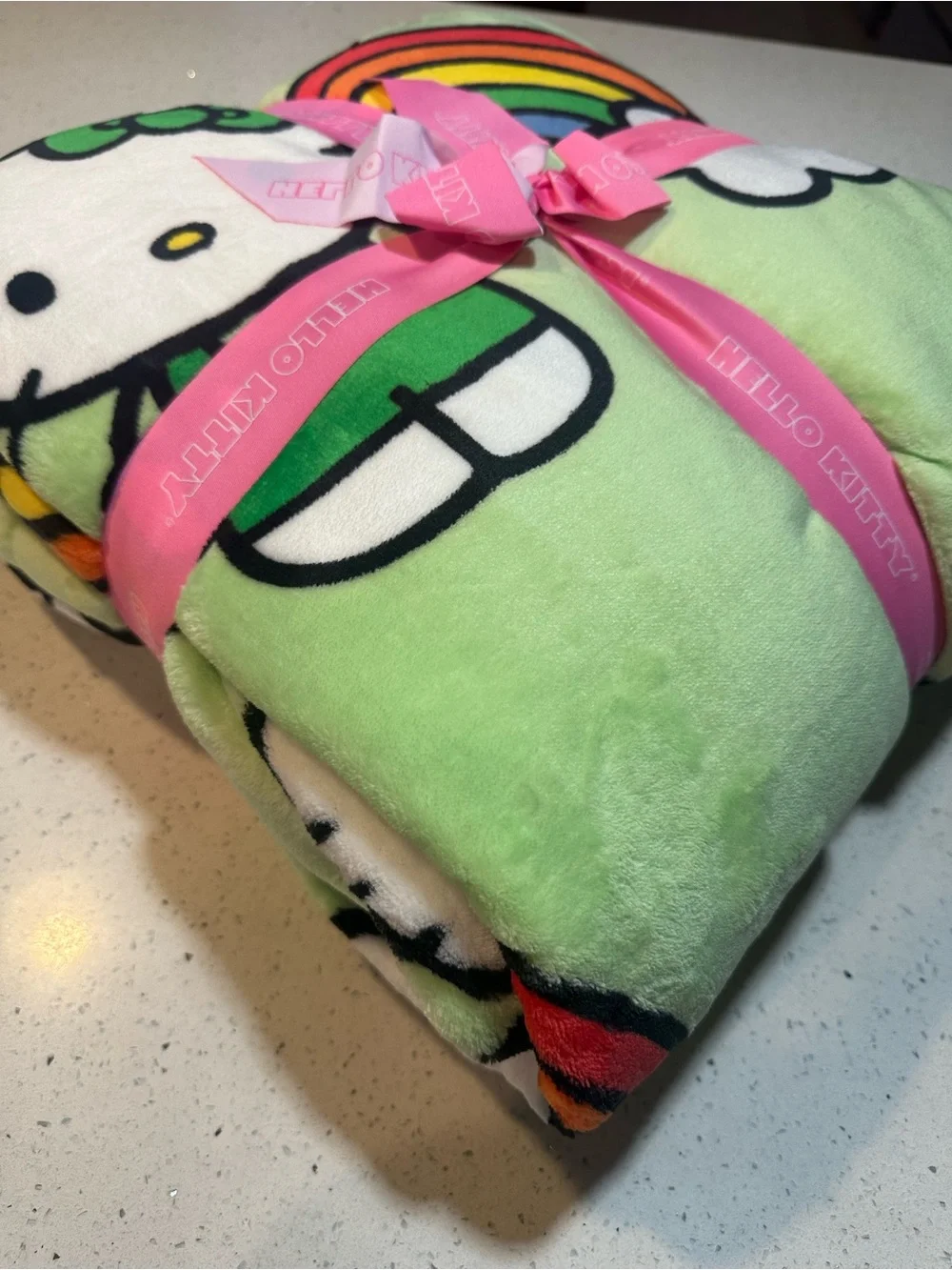 New! Hello Kitty Lucky Rainbow Plush Blanket Full/Queen 90x90 NWT Sanrio NWT